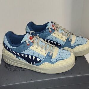 PUMA Men's X Jurassic World Rebound Retro Low-top Sneakers Size 9 Blue